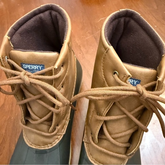 Women’s Sperry Tan and Black Waterproof Boots size 6M - Picture 3 of 7